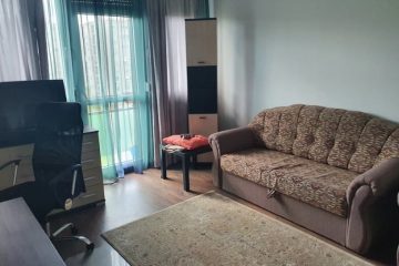 Debrecen, Darabos utca, kiadó Debrecen, Darabos utca - Háromszobás lakásban szoba kiadó a Pláza mellett