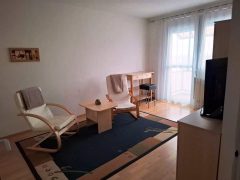 Debrecen, Lehel utca - Erkélyes lakás kiadó a Böszörményi Campus mellett