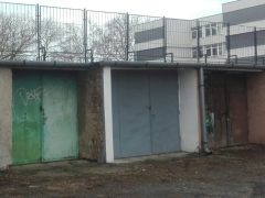 Debrecen, Hajnal utca, kiadó Debrecen, Hajnal utca - Garázs eladó a Baross-Hajnal utca sarkán